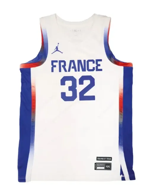 Victor Wembanyama France 2024 - Home